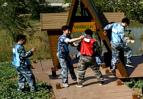 “團結一心，勇往直前”-2017萬興通達拓展活動_萬興通達裝飾