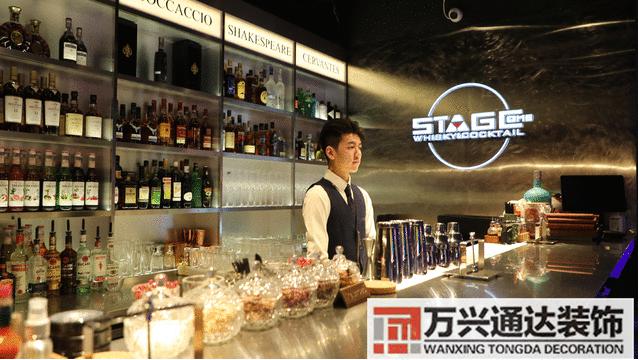 酒吧設(shè)計(jì)酒吧設(shè)計(jì)風(fēng)格_萬興辦公室裝修公司