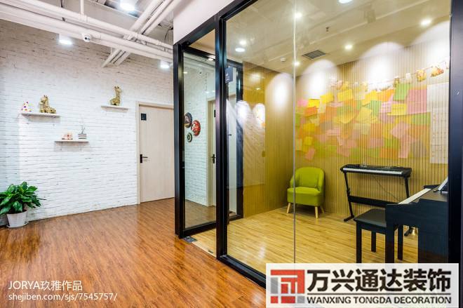 鋼琴培訓(xùn)機(jī)構(gòu)裝修效果圖培訓(xùn)機(jī)構(gòu)鋼琴房裝修效果圖